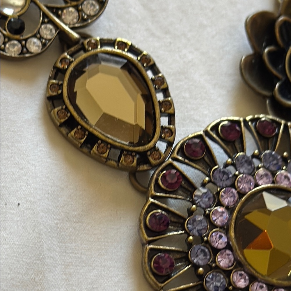 Park Lane Statement Necklace w/Original Box Gold Tine Rhinestone Floral Necklace - Picture 3 of 13